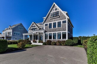 8 Beach View Rd, West Dennis, MA 02670
