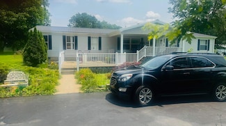 92 Spring Meadow Cir, Campbellsville, KY 42718