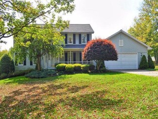 5 Edgewood Dr, Lakewood, NY 14750