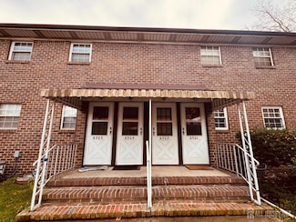 6501 Avenue C, Edison, NJ 08837