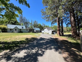 2970 Elk Ln, Grants Pass, OR 97527