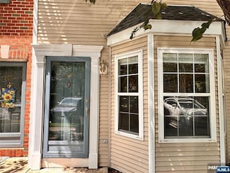 2039 Charles Ct, Mahwah, NJ 07430