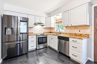 8400 Northern Dr, Minneapolis, MN 55427