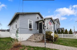 58 7th Ave, Hawthorne, NJ 07506