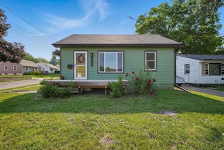 1519 E 30th St, Des Moines, IA 50317