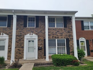 1505 Mckool Ave Unit 13, Streamwood, IL 60107