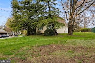 181 Crosswicks Chesterfield Rd, Chesterfield, NJ 08515