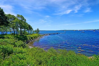 65 Jameson Point Rd Unit 30, Rockland, ME 04841