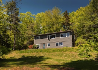 391 Lafayette St, Yarmouth, ME 04096