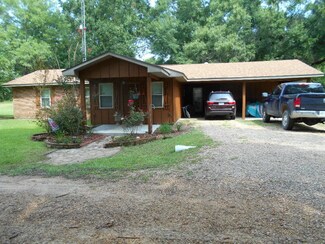 155 Eddiceton Cir, McCall Creek, MS 39647