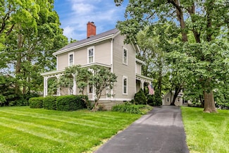 410 E Sharon Rd, Cincinnati, OH 45246