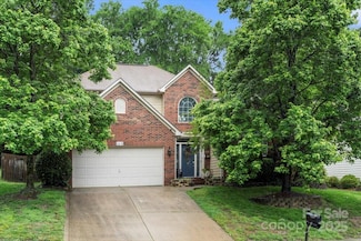 5818 Downfield Wood Dr, Charlotte, NC 28269