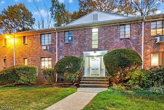 66A Troy Dr Unit A, Springfield, NJ 07081