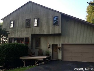 5867 Sugarbush Dr, Tully, NY 13159