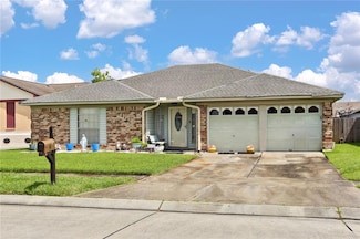 2121 Sugarloaf Dr, Harvey, LA 70058