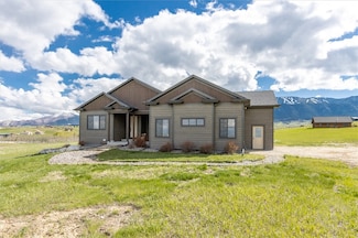 37 W Palisade Basin Dr, Red Lodge, MT 59068