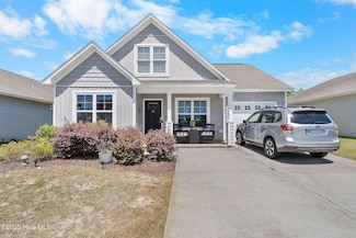 71 Glasgow Dr, Rocky Point, NC 28457