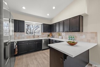 994 Yellowhammer Ct, Sparks, NV 89441