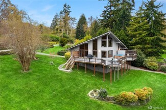 10122 SW 112th St, Vashon, WA 98070