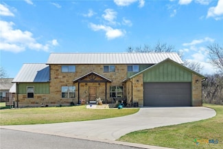 211 Sleepy Oaks Dr, Kingsland, TX 78639