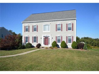 210 Walnut Dr, Eighty Four, PA 15330