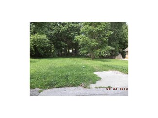 524 S Evanston Ave, Independence, MO 64053