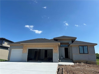 1011 Wilds Pkwy, Greenwood, MO 64034