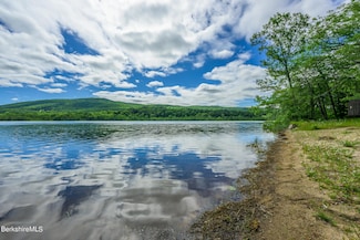 350 Old Cheshire Rd, Lanesborough, MA 01237