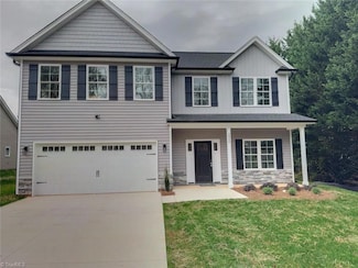 5040 Whitewood Ln, Winston-Salem, NC 27104