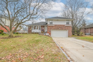 216 Birch Dr, New Hyde Park, NY 11040