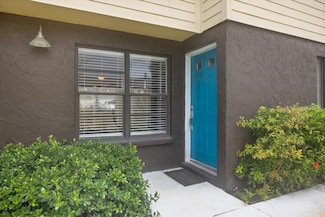 960 Highland St, Sarasota, FL 34234