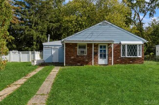 18 Dorset Dr, Ewing, NJ 08618