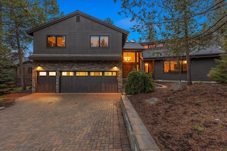57688 Vine Maple Ln, Sunriver, OR 97707