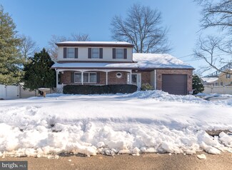 2426 Palmer Ave, Bristol, PA 19007