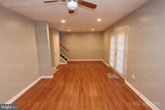207 Hampshire Rd, Sicklerville, NJ 08081