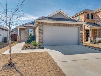 14020 Danesdale Dr, Pilot Point, TX 76258