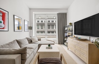 111 Fulton St Unit 318, New York, NY 10038