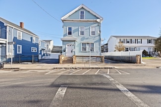 31 Heard St, Chelsea, MA 02150