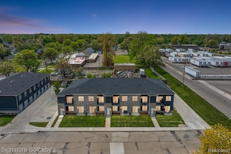 1241 E Woodward Heights Blvd, Hazel Park, MI 48030