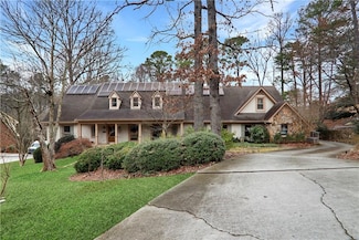 2665 Hawthorne Cove NE, Atlanta, GA 30345