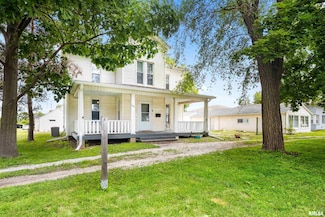 1446 N 4th St, Chillicothe, IL 61523