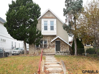 2146 S 33rd St, Omaha, NE 68105