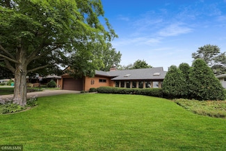556 Phelps St, Owatonna, MN 55060