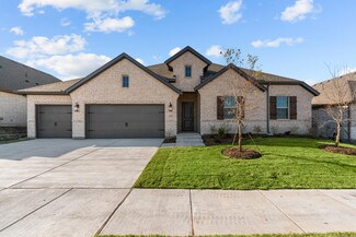 215 Wishing Pond Rd, Lavon, TX 75166