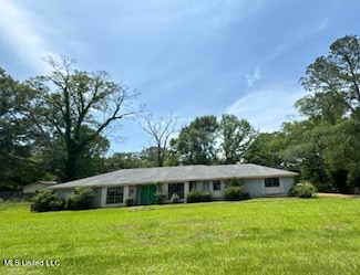 19 Nelson Cir, Jackson, MS 39212