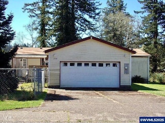 2009 SE Donelle Dr, Toledo, OR 97391