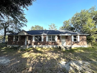5 Dixie Dr, Sumter, SC 29150