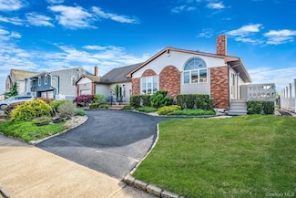 3452 Ocean Ave, Oceanside, NY 11572