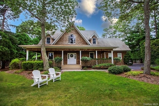 49 Bridle Path, Westhampton Beach, NY 11978