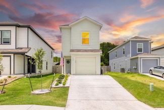 12 Trinity Cir, Lockhart, TX 78644
